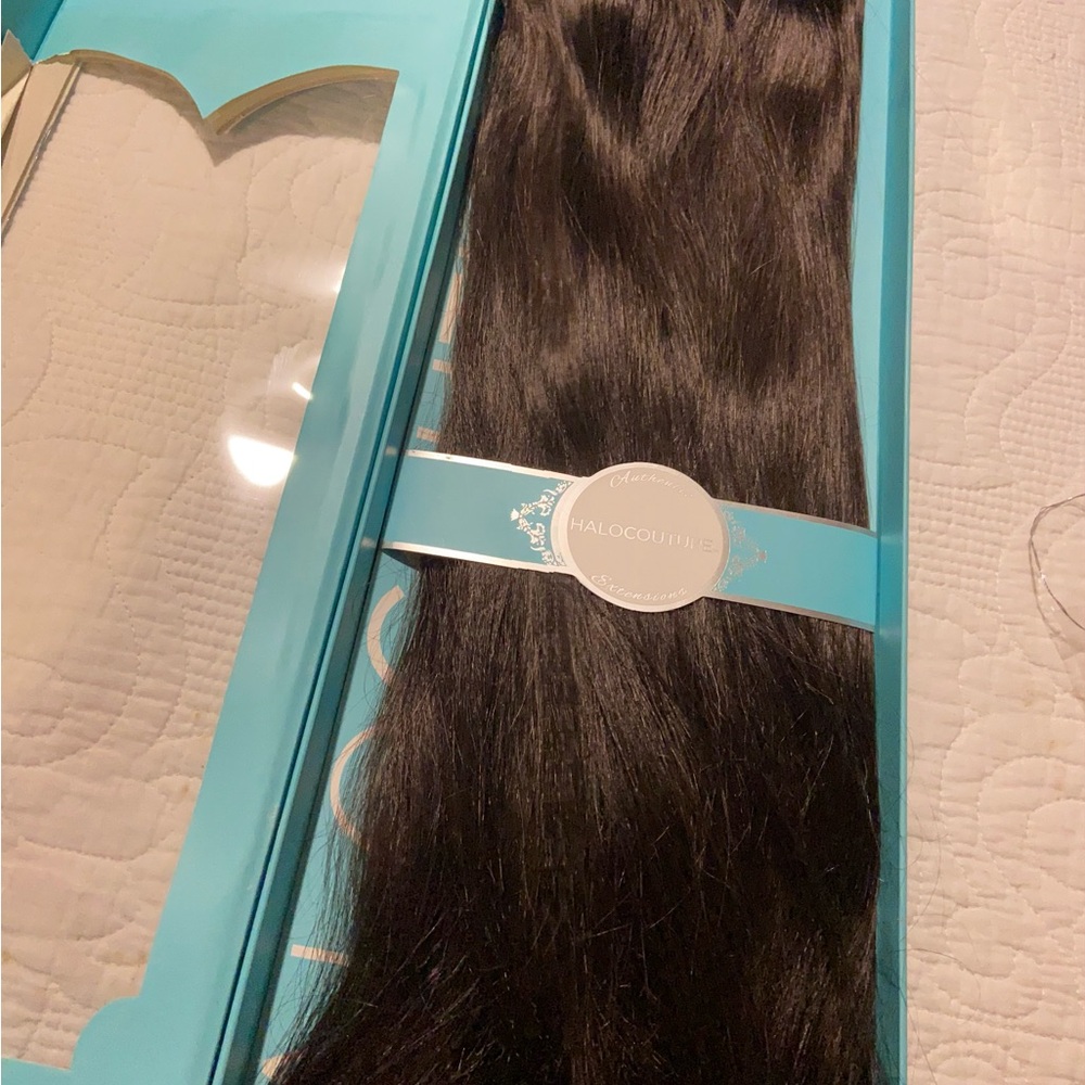 17” HaloCouture Hair Extensions color 1b